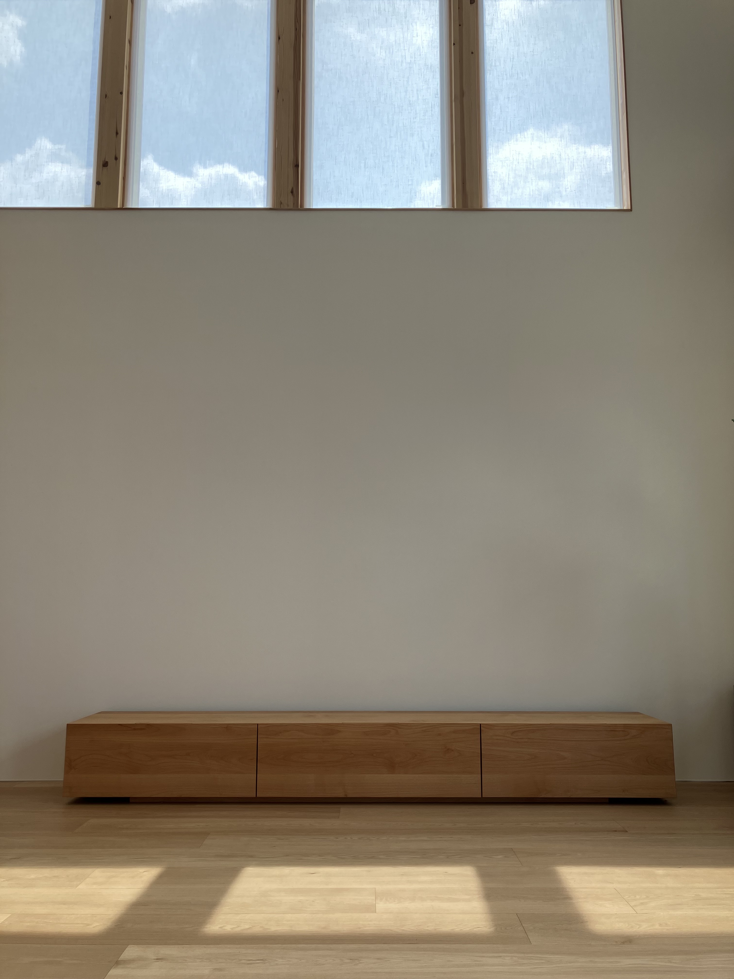 プロジェクター仕様のテレビボード