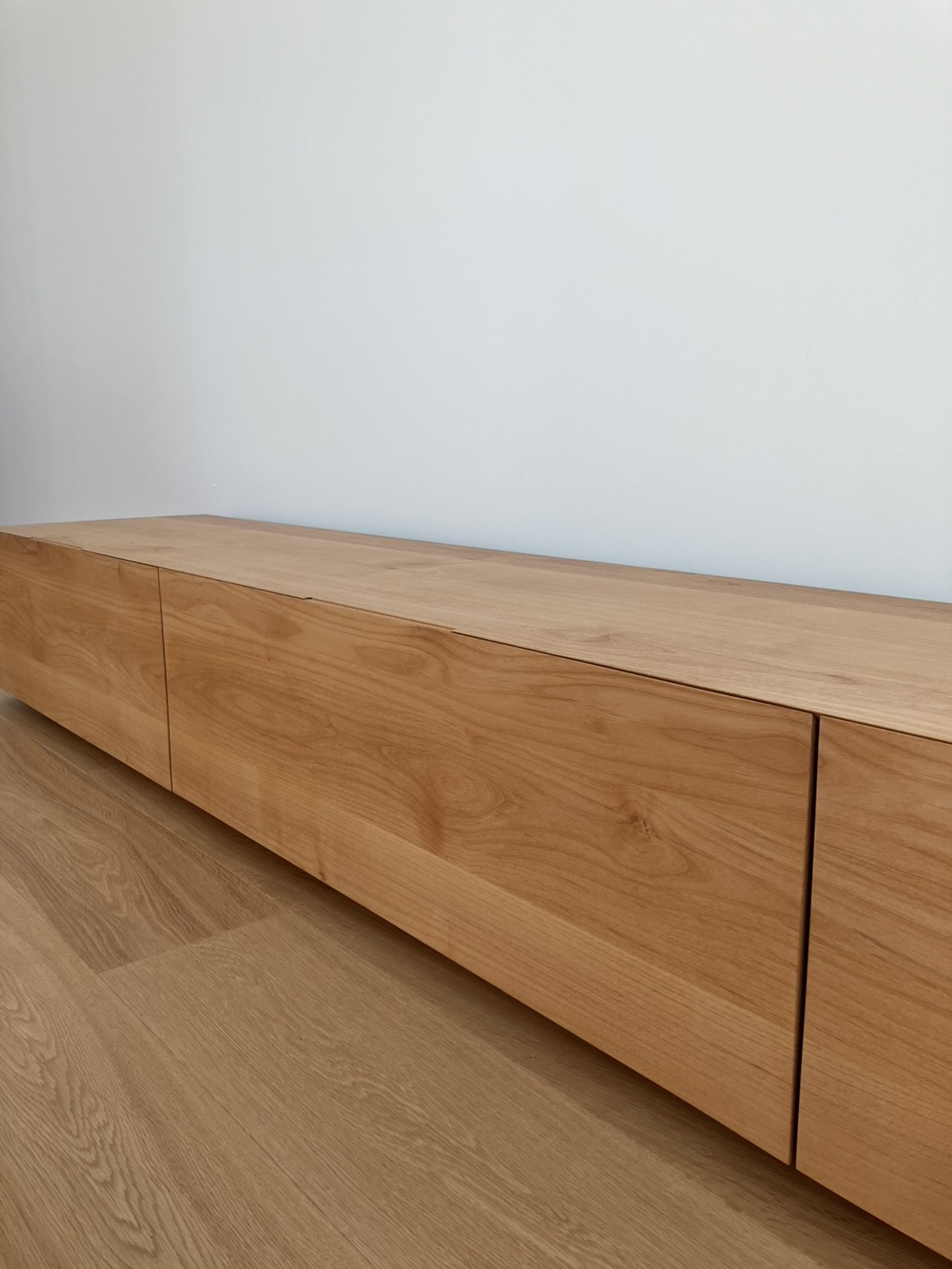 プロジェクター仕様のテレビボード